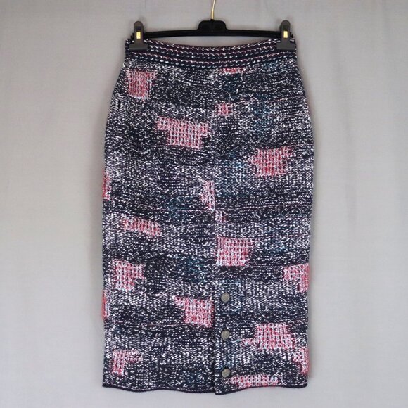 CHANEL Skirt Size 40 Wool Cashmere Plaid Tweed 15B - Picture 2 of 16